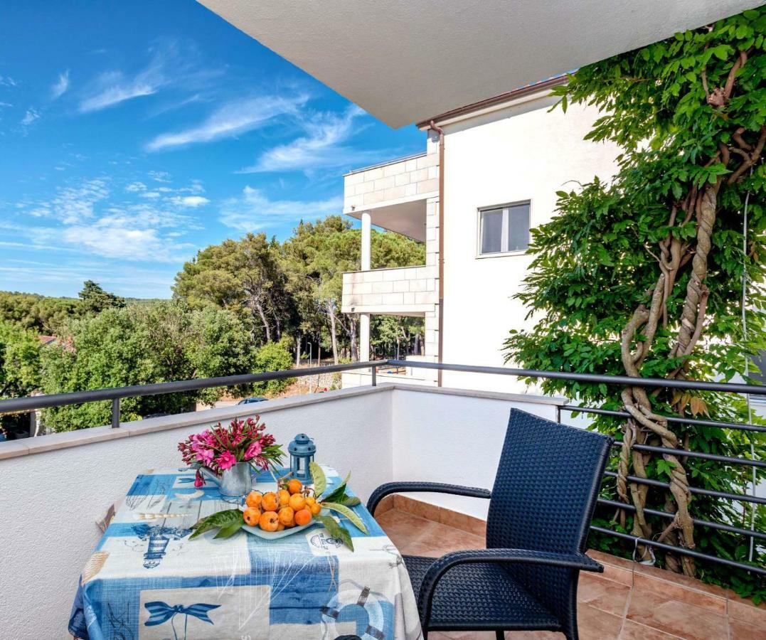 Anchor Apartments Stari Grad  Kültér fotó