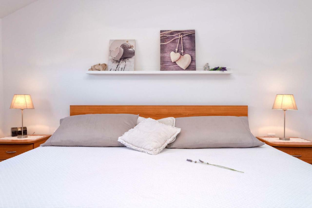 Anchor Apartments Stari Grad  Kültér fotó
