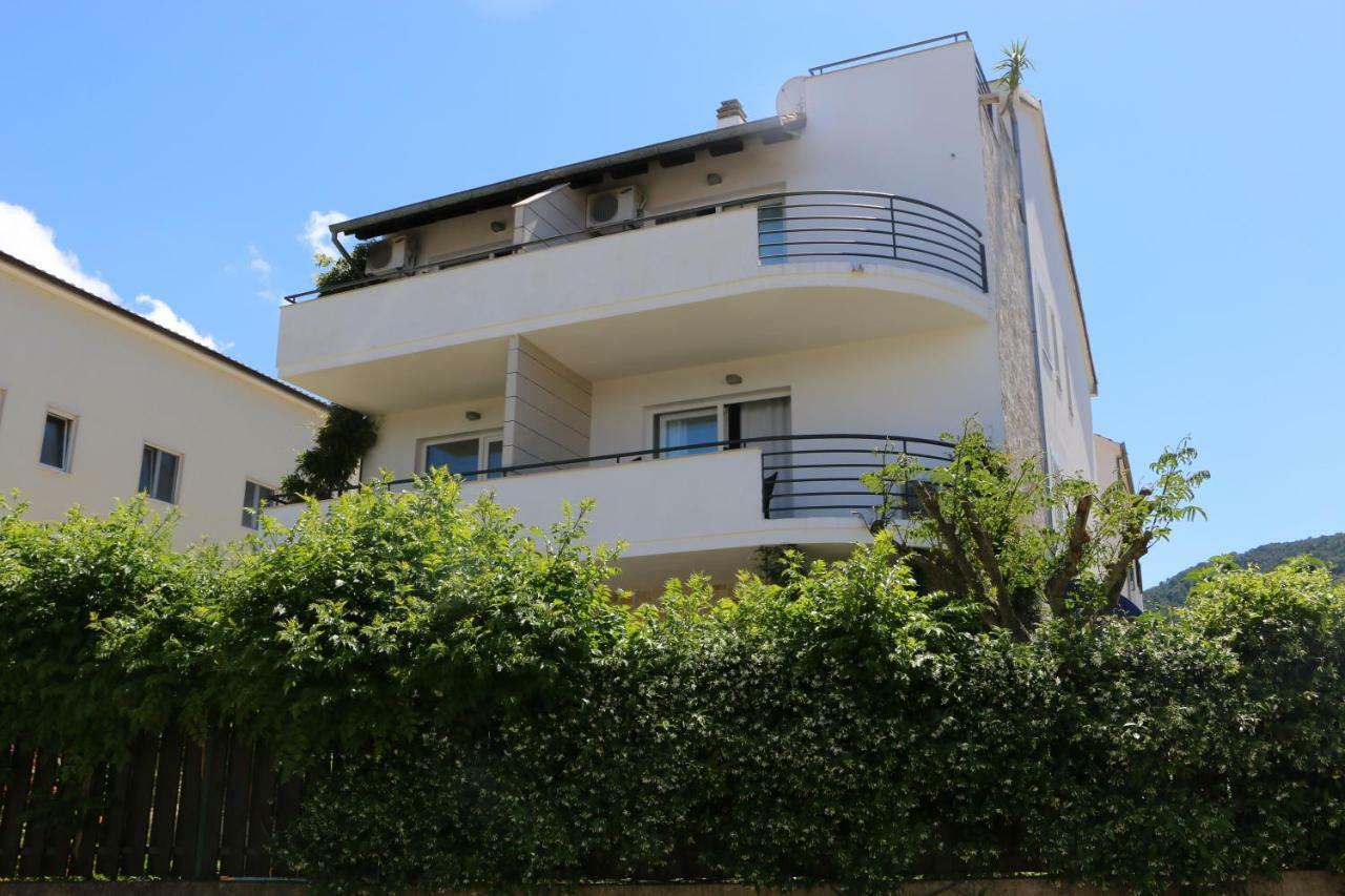 Anchor Apartments Stari Grad  Kültér fotó